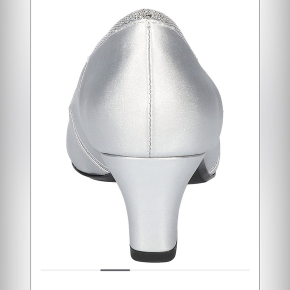 Easy Street Women's Datia Pump - Picture 3 of 14